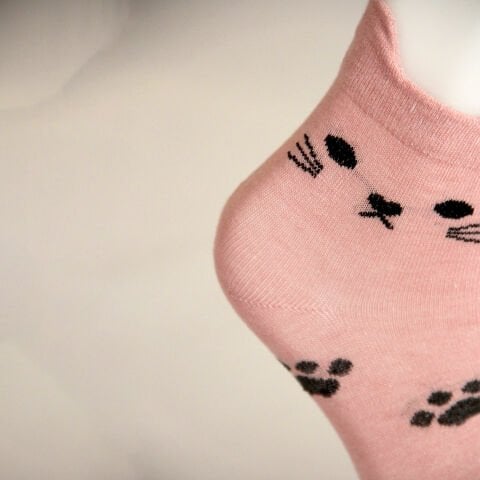 Kedi ve Pati Desenli Kısa Patik Bilek Kadın Çorabı Pembe Renkli