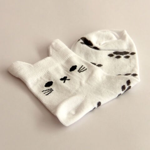 Kedi ve Pati Desenli Kısa Patik Bilek Kadın Çorabı Beyaz Renkli