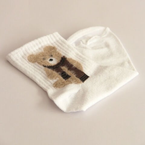 Kırık Beyaz Renkli Ayı Desenli Patik Kadın Çorabı