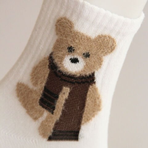 Kırık Beyaz Renkli Ayı Desenli Patik Kadın Çorabı