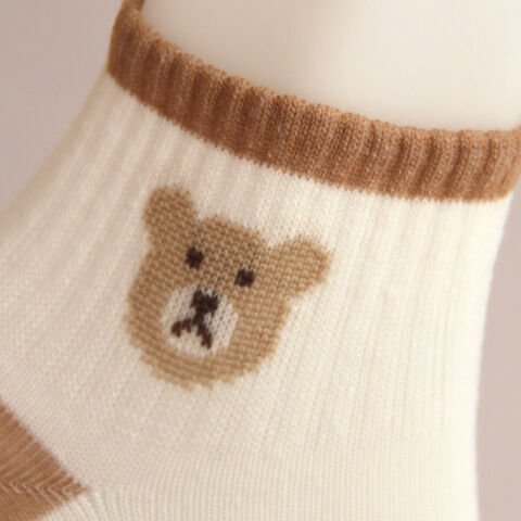 Kırık Beyaz Kahverengi Çizgili Ayı Desenli Patik Kadın Çorap