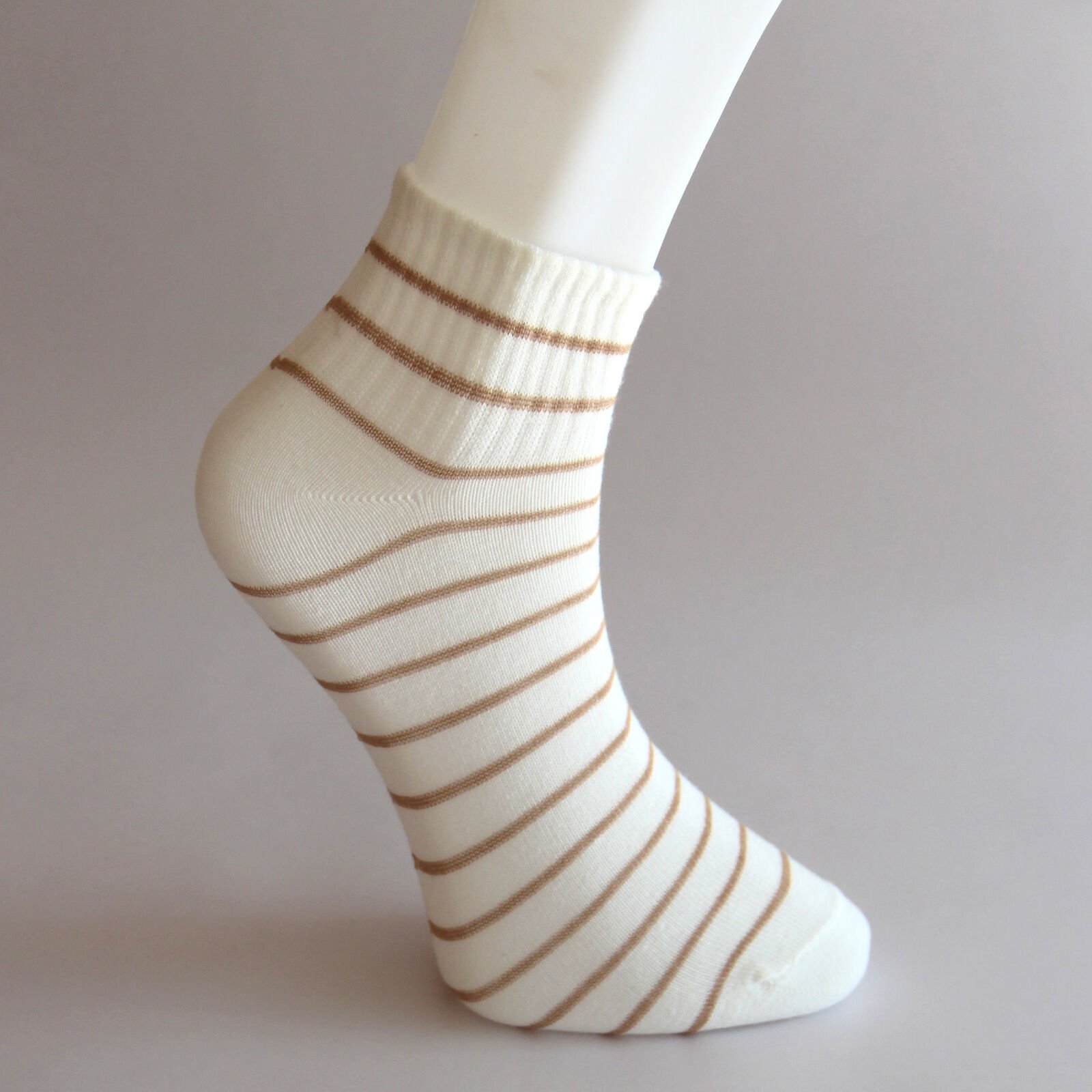 Kırık Beyaz Kahverengi Çizgili Patik Kadın Çorabı