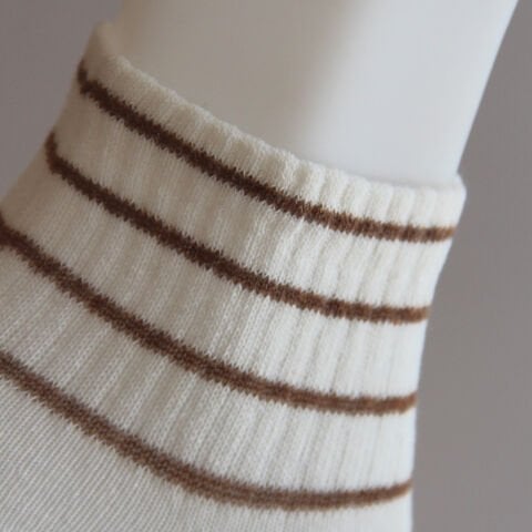 Kırık Beyaz Kahverengi Çizgili Patik Kadın Çorabı