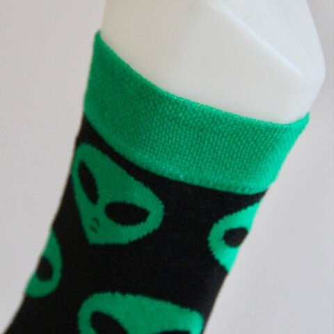 Unisex Yetişkin Uzaylı İşlemeli Soket Çorap