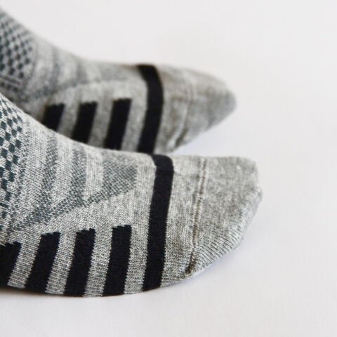 Pamuklu Dikişsiz Çizgili Erkek Patik Çorap 3'lü Paket – Siyah, Beyaz, Gri