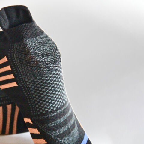 Pamuklu Dikişsiz Çizgili Erkek Patik Çorap 3'lü Paket – Beyaz, Siyah, Gri