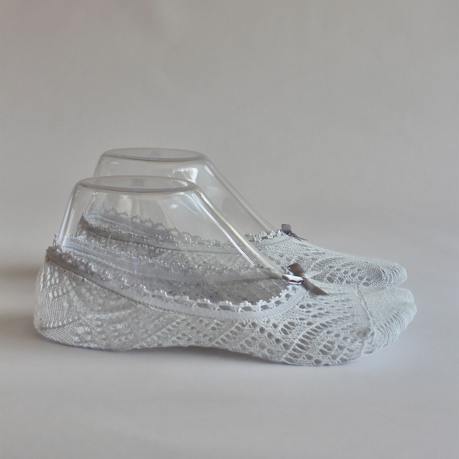 Gri Kadın Dantel İşlemeli Babet Çorap