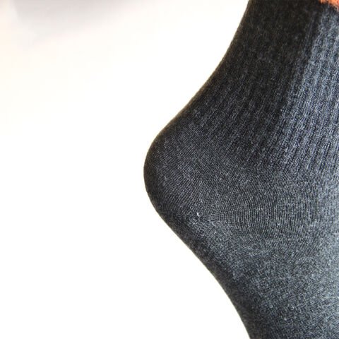 Dikişsiz Turuncu Çizgili Kadın Patik Çorap – Füme Renkli