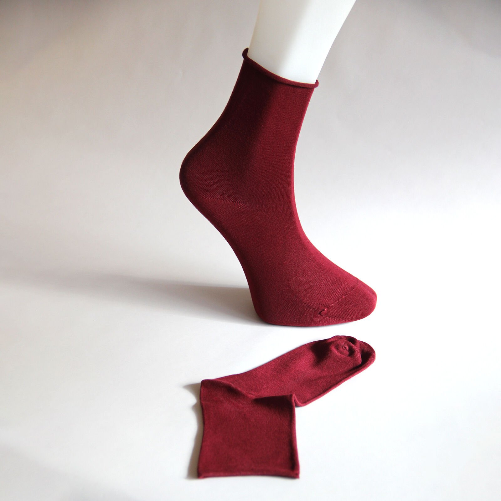 Dikişsiz Bambu Diyabet Kadın Patik Çorap – Bordo