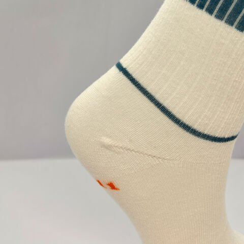 A Harfi Desenli One Size Dikişsiz Çocuk Çorabı – Mavi