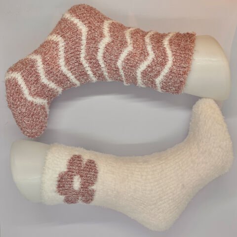Kışlık Bayan Renkli Peluş Ev Çorabı 2\'li Takım – Pembe