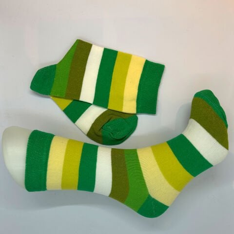 Desenli Dikişsiz Kadın Soket Çorap – Yeşil