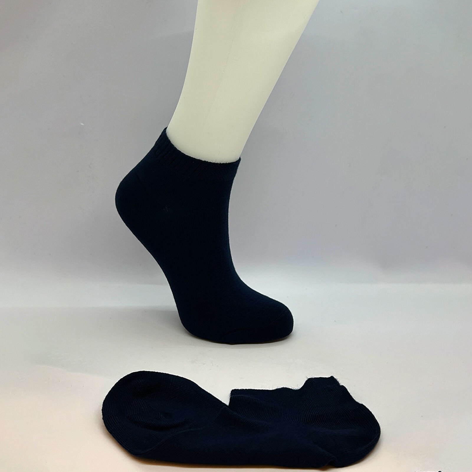 Erkek Bambu Dikişsiz Soket Çorap – Lacivert