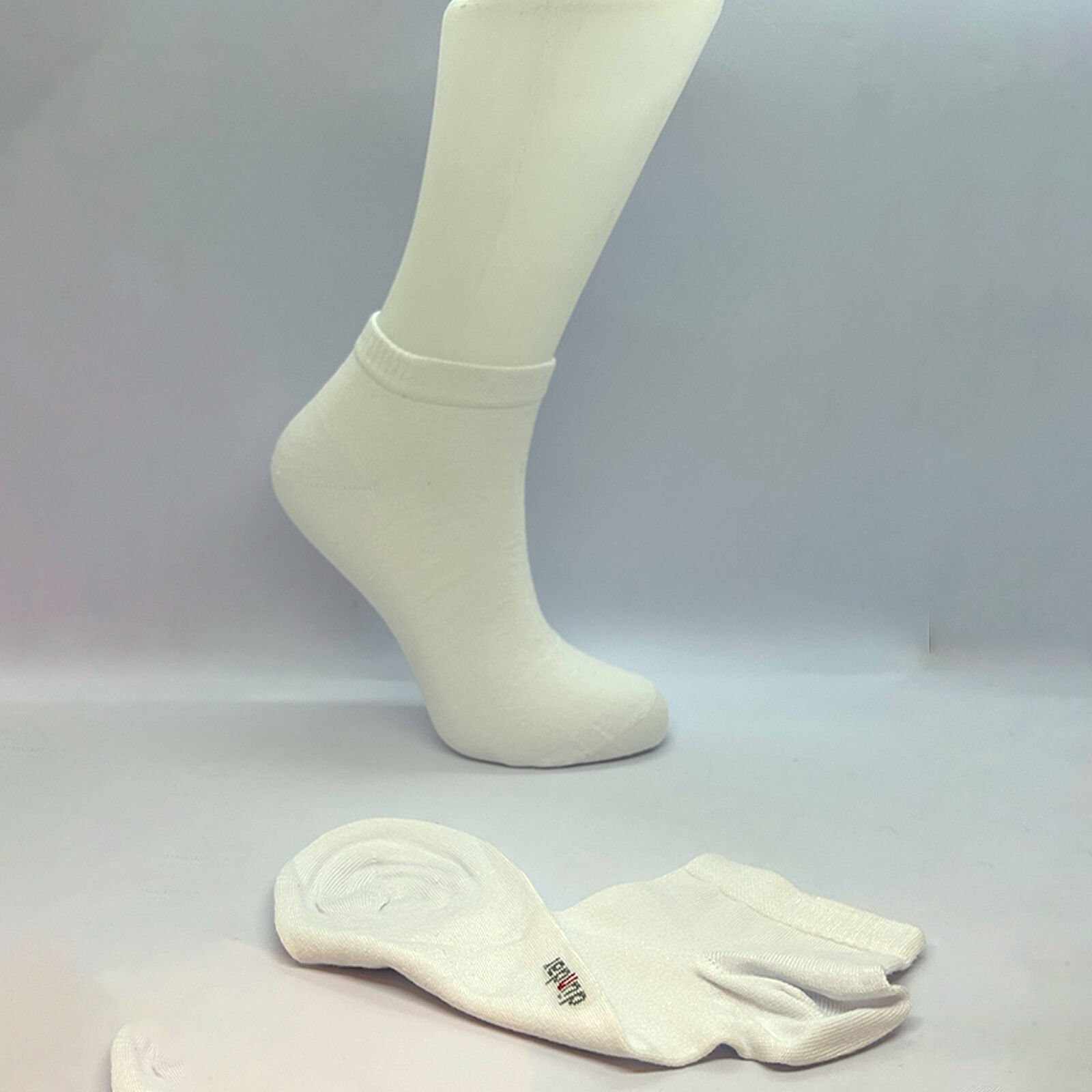Erkek Dündar Bambu Dikişsiz Soket Çorap – Beyaz