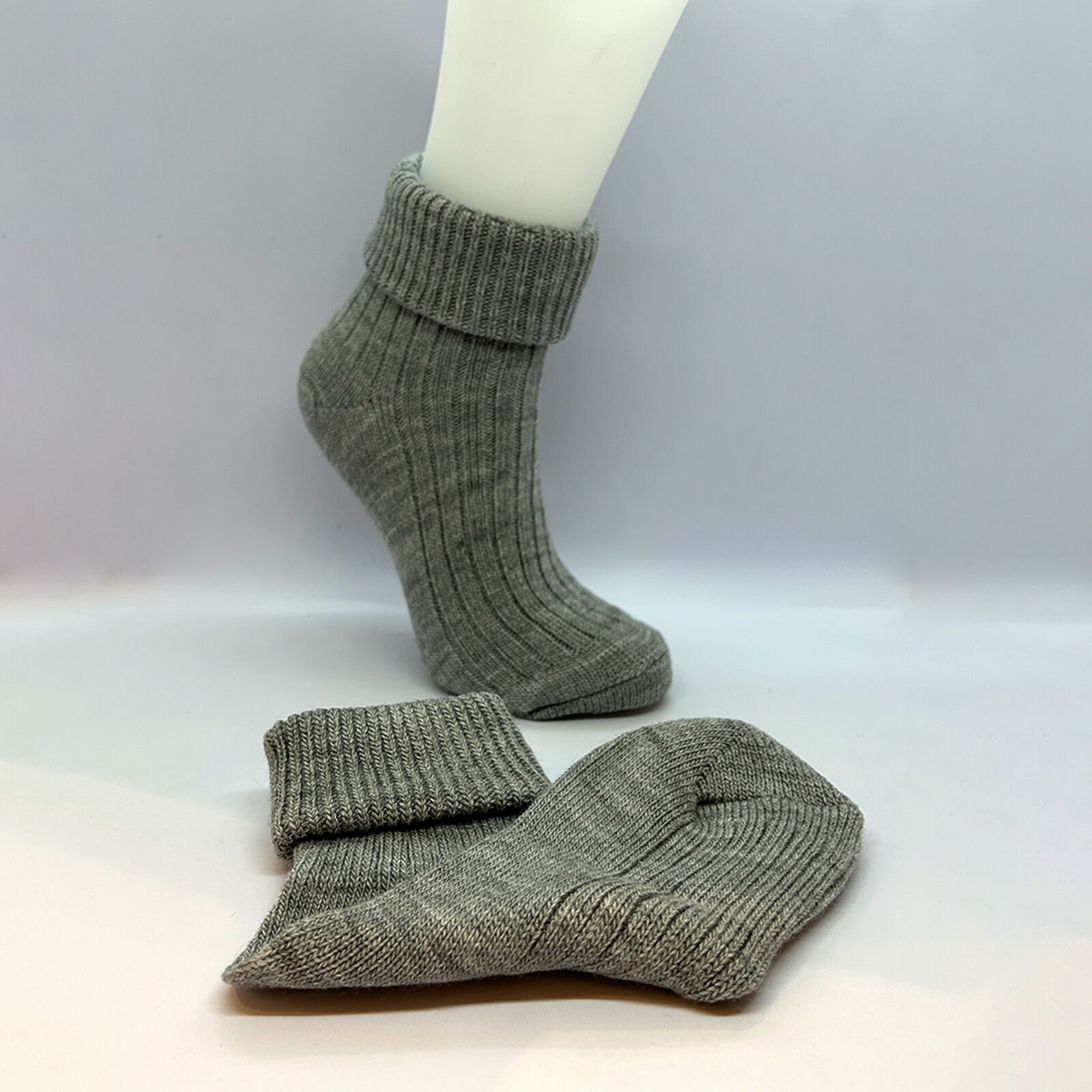 Lambswool Kadın Çorap – Gri