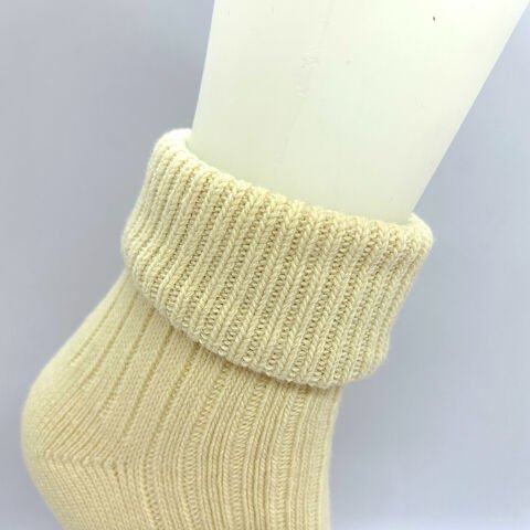 Lambswool Kadın Çorap – Krem