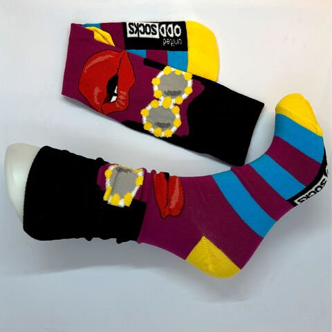 Kırmızı Dudak Desenli Çılgın Çorap