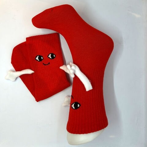 Halay Çeken Figürlü Unisex Kırmızı Dikişsiz Çılgın Çorap