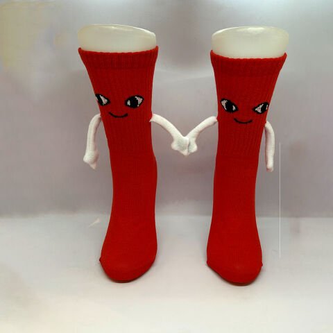 Halay Çeken Figürlü Unisex Kırmızı Dikişsiz Çılgın Çorap