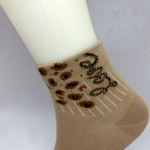 Leopar Desenli Love Taşlı Dikişsiz Kadın Çorap – Krem
