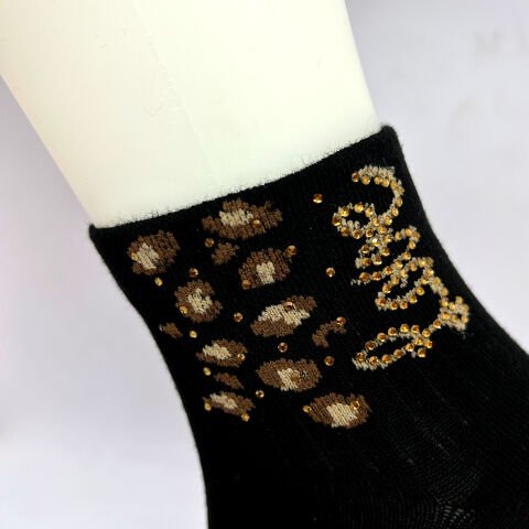 Leopar Desenli Love Taşlı Dikişsiz Kadın Çorap – Siyah