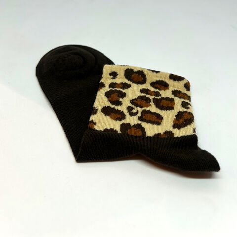 Leopar Desenli Dikişsiz Kadın Çorap – Acı Kahve