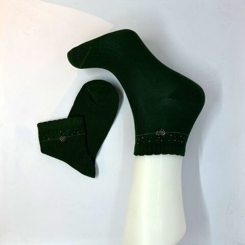 Kalp Desenli Taşlı Dikişsiz Kız Çocuk Çorabı – Yeşil