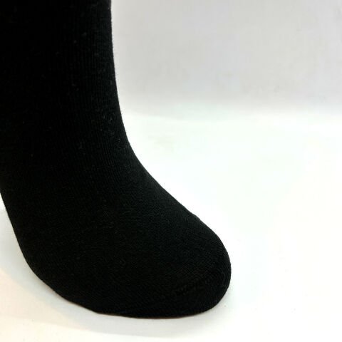 Beyaz Kalp Desenli Dikişsiz Soket Unisex Çorap – Siyah