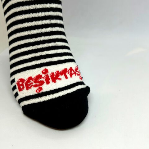 Takım Yazılı Uniseks Çizgili Çorap BJK Siyah